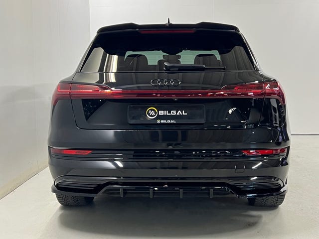 2020 AUDI E-TRON - 12