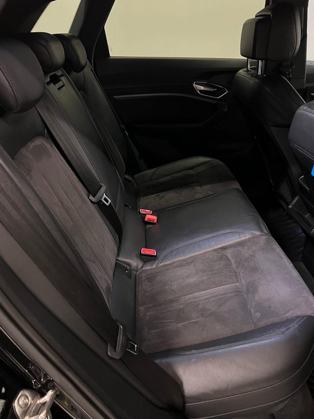 2020 AUDI E-TRON - 27