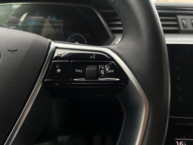 2020 AUDI E-TRON - 18