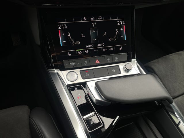 2020 AUDI E-TRON - 19