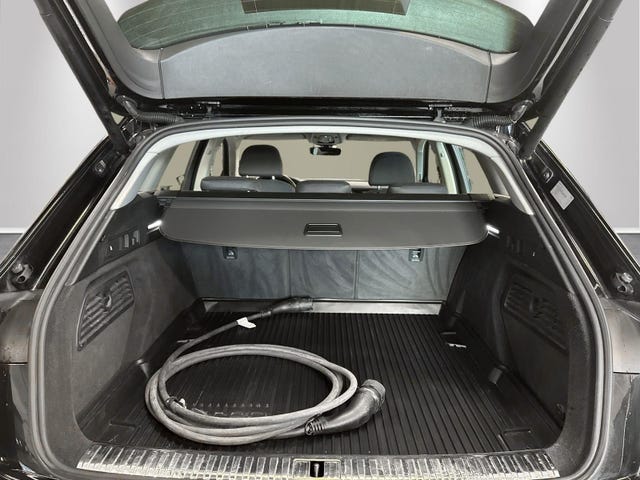 WAUZZZGE0LB007295 2020 AUDI E-TRON-4