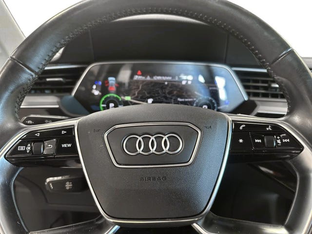 2020 AUDI E-TRON - 9