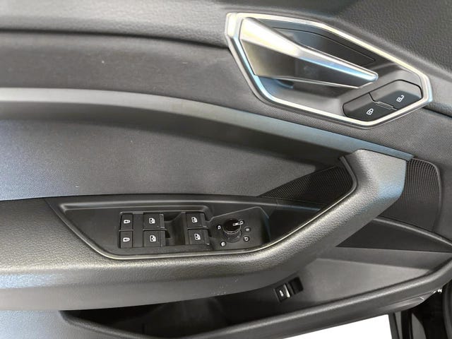2020 AUDI E-TRON - 17