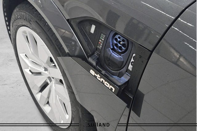 2021 AUDI E-TRON - 25
