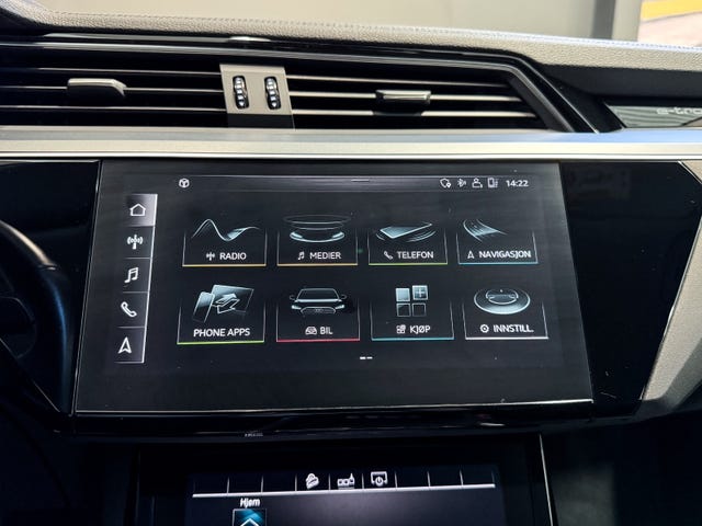 2020 AUDI E-TRON - 35