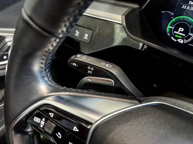 2020 AUDI E-TRON - 33