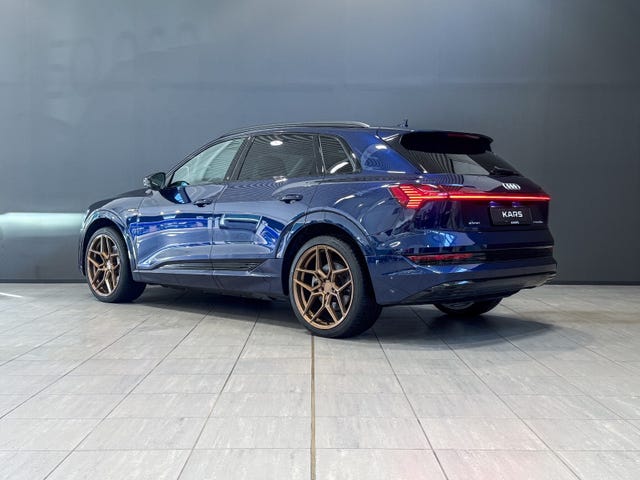 WAUZZZGE4LB024553 2020 AUDI E-TRON-2