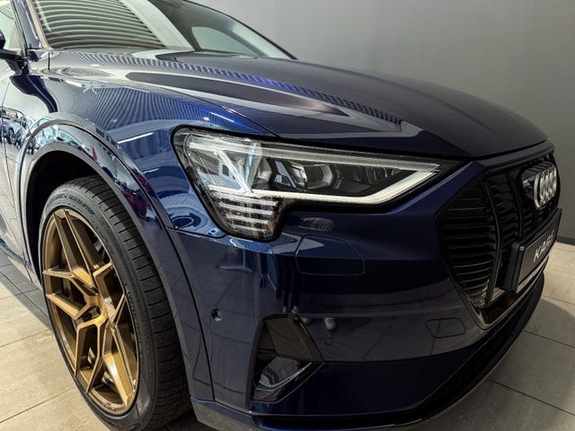 2020 AUDI E-TRON - 43