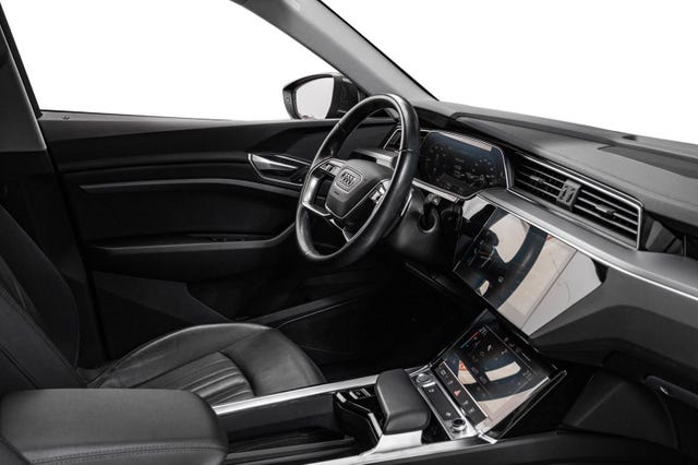 2020 AUDI E-TRON - 12