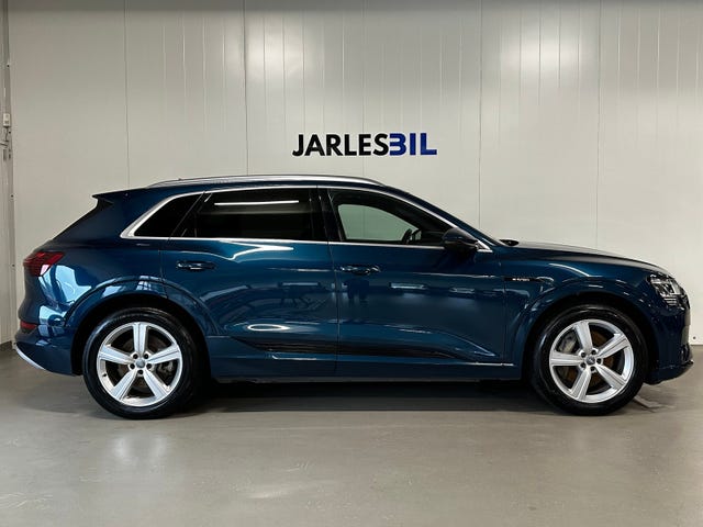 WAUZZZGE1LB011369 2020 AUDI E-TRON-2