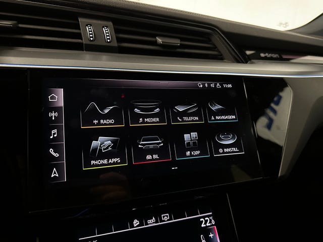 2020 AUDI E-TRON - 24
