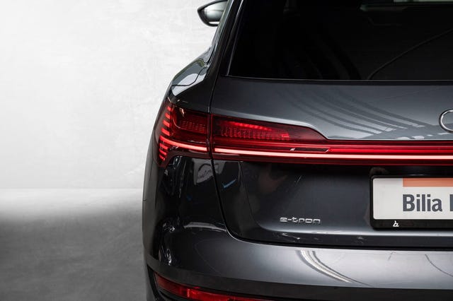 2020 AUDI E-TRON - 8