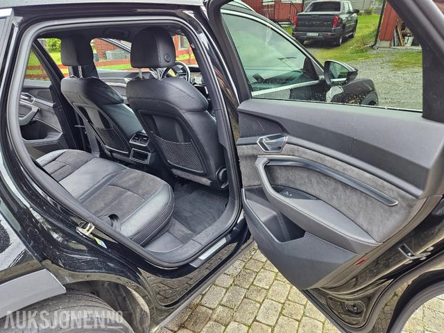 2020 AUDI E-TRON - 14