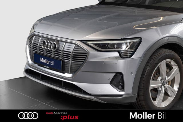 WAUZZZGE6MB002832 2021 AUDI E-TRON-5
