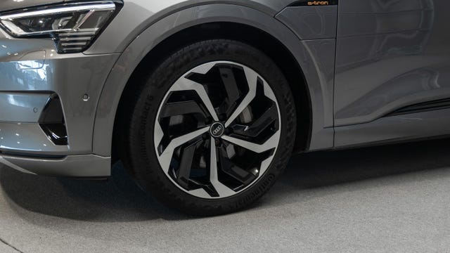 2021 AUDI E-TRON - 14
