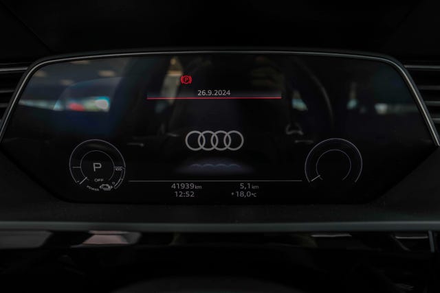 2021 AUDI E-TRON - 21