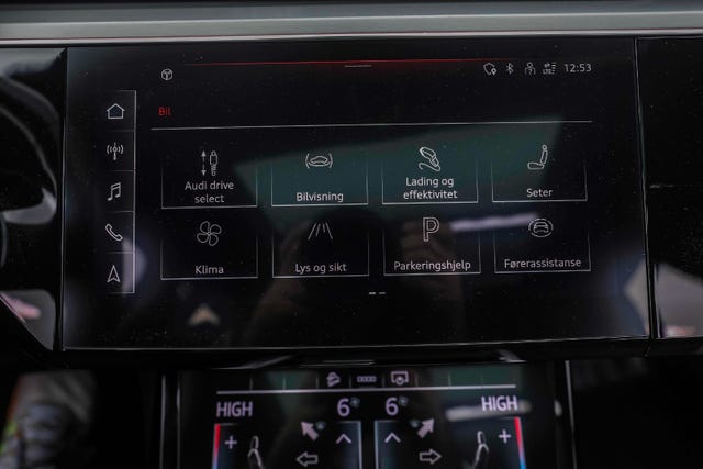 2021 AUDI E-TRON - 29