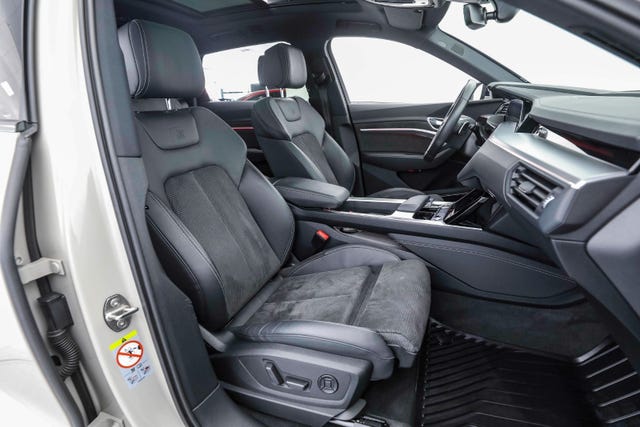2021 AUDI E-TRON - 37