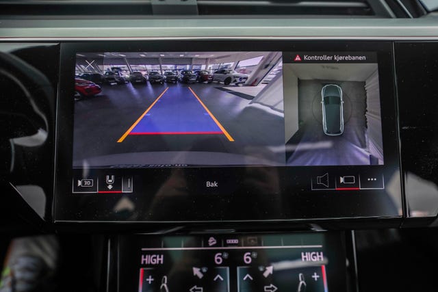 2021 AUDI E-TRON - 30