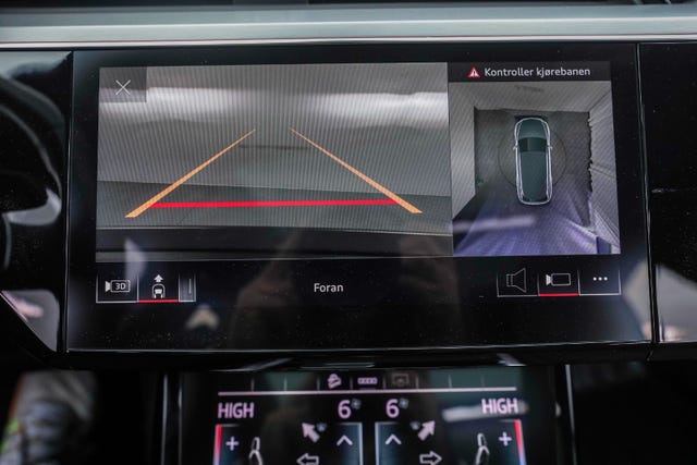 2021 AUDI E-TRON - 31