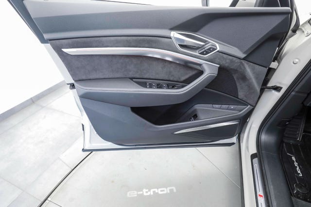 2021 AUDI E-TRON - 14
