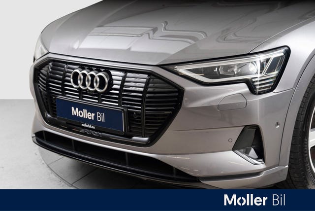 WAUZZZGE8LB039556 2020 AUDI E-TRON-3