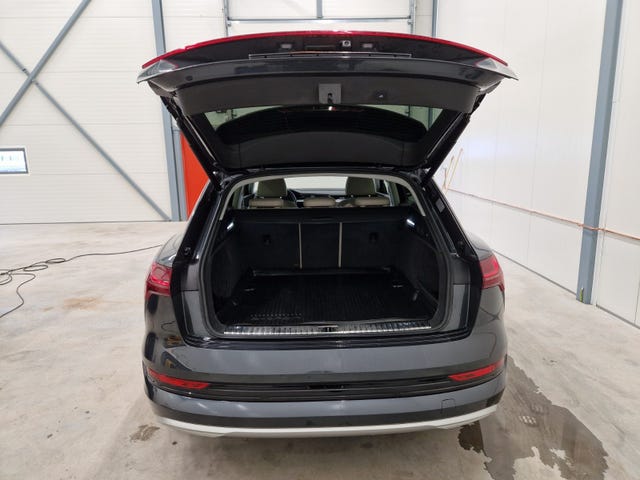 2021 AUDI E-TRON - 22