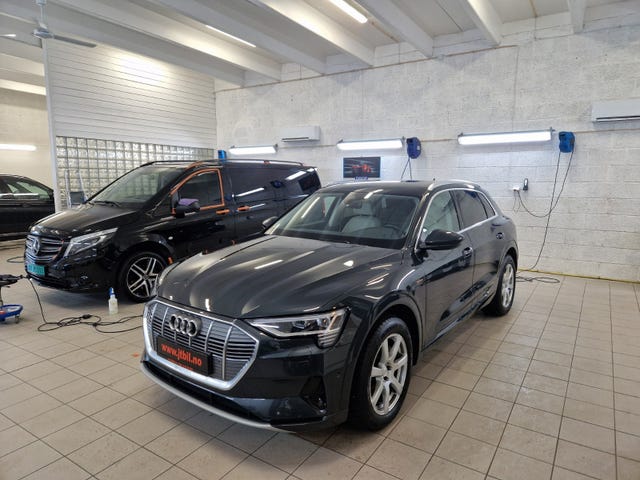 2021 AUDI E-TRON - 12
