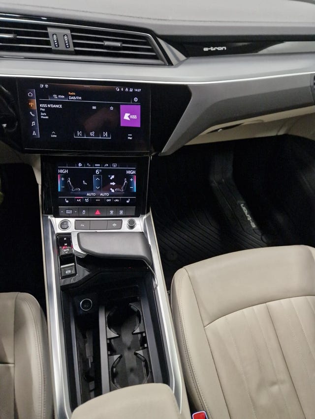 2021 AUDI E-TRON - 30