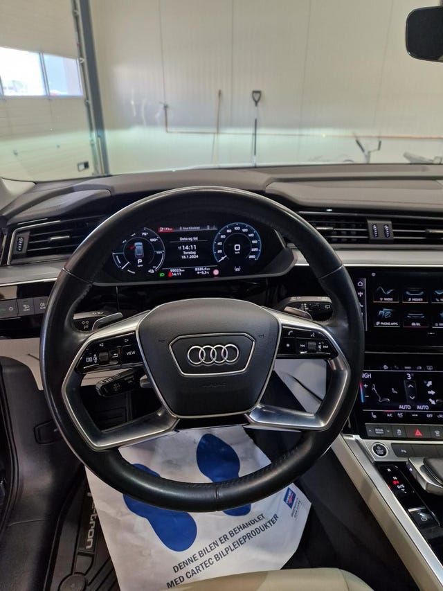 2021 AUDI E-TRON - 28