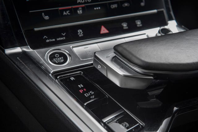 2021 AUDI E-TRON - 12