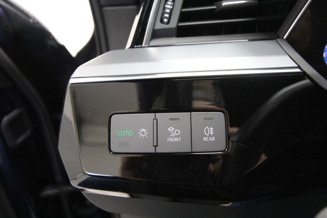2020 AUDI E-TRON - 12