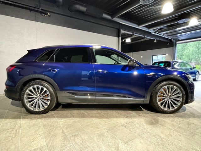 WAUZZZGE0LB025120 2020 AUDI E-TRON-2