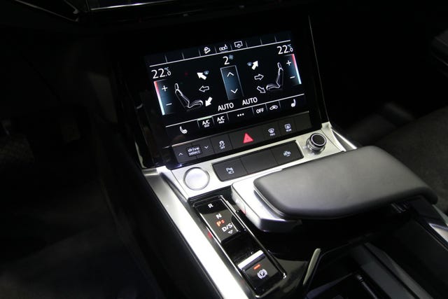 2020 AUDI E-TRON - 13