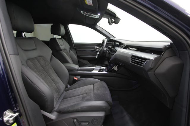 2020 AUDI E-TRON - 23