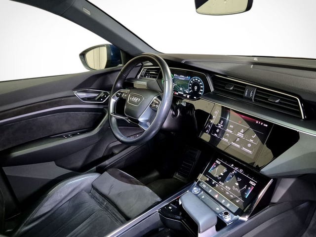 2020 AUDI E-TRON - 14