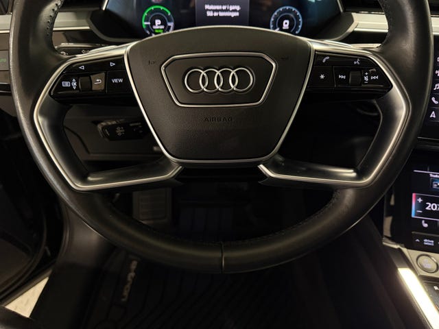 2020 AUDI E-TRON - 21