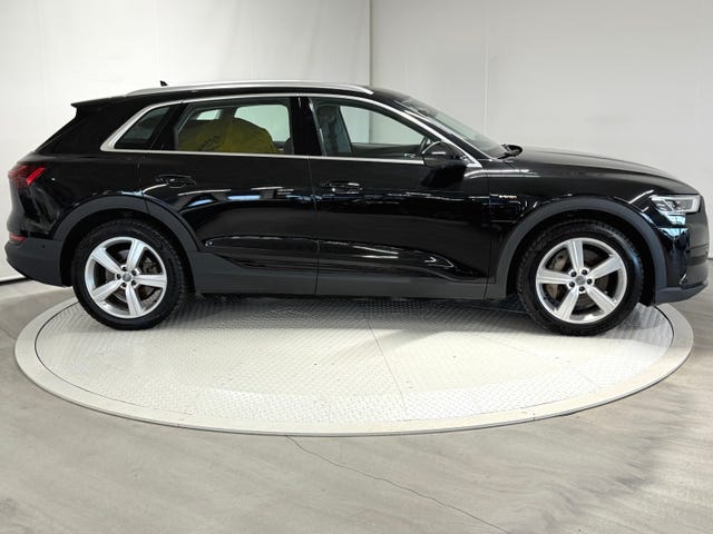 2020 AUDI E-TRON - 13