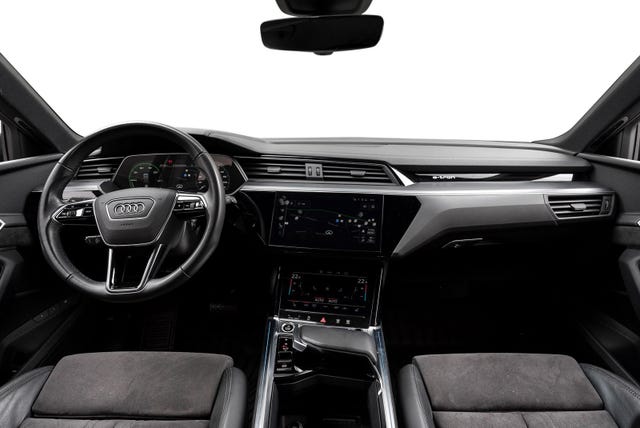 2021 AUDI E-TRON - 15