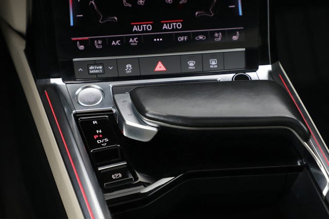 2020 AUDI E-TRON - 21