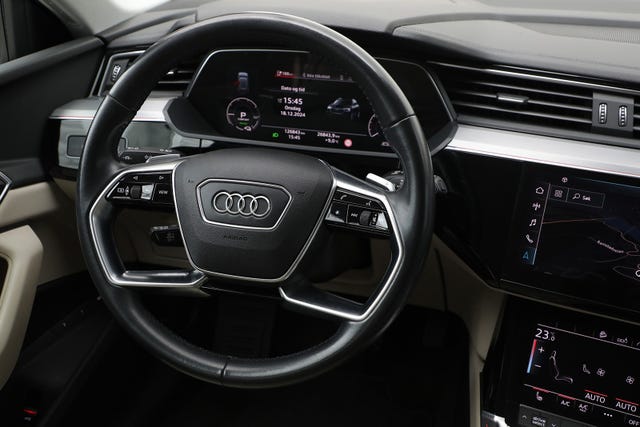 2020 AUDI E-TRON - 16