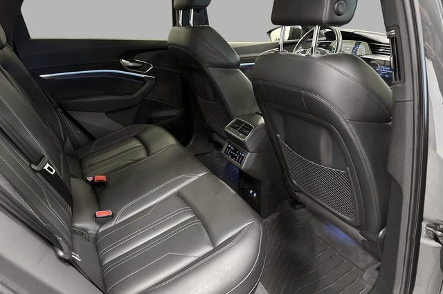 2020 AUDI E-TRON - 24