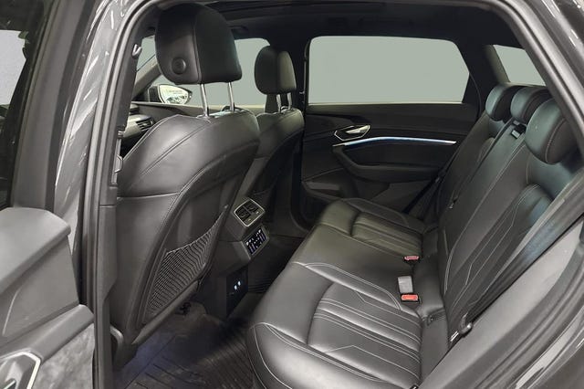 2020 AUDI E-TRON - 23