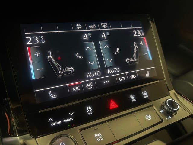 2020 AUDI E-TRON - 25