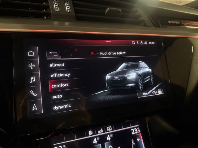 2020 AUDI E-TRON - 19