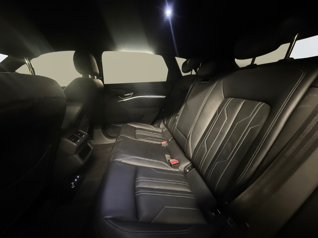 2020 AUDI E-TRON - 12