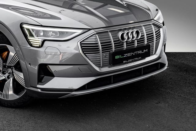 WAUZZZGE6LB012713 2021 AUDI E-TRON-4