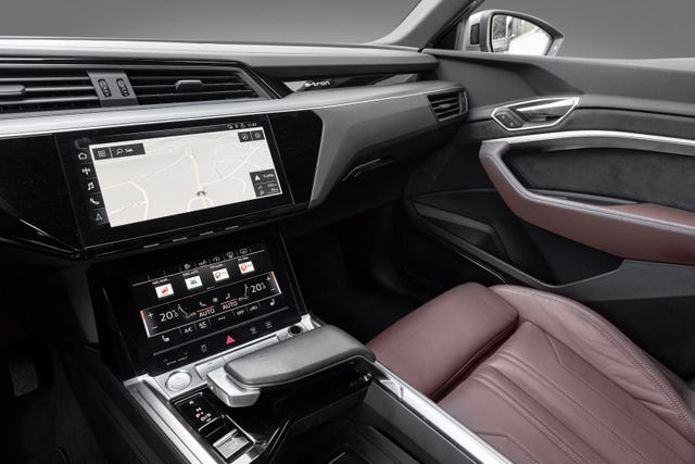 2021 AUDI E-TRON - 12