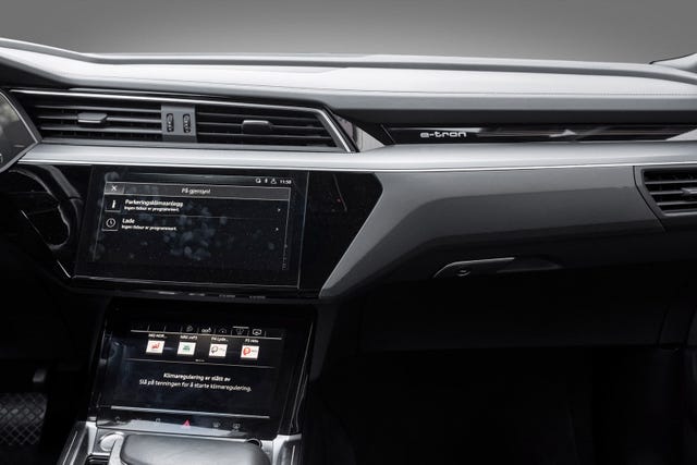 2021 AUDI E-TRON - 17