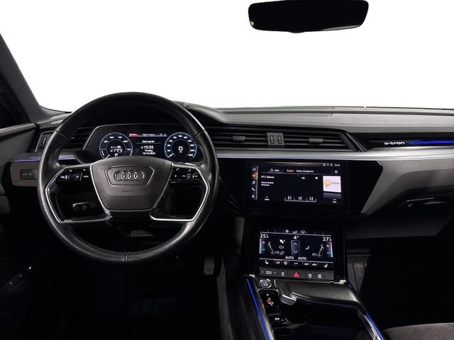 WAUZZZGE3LB017318 2020 AUDI E-TRON-5